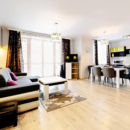 Wonder - Gorskie Na Osiedlu Dozorowanym, Z Kominkami I Placem Zabaw