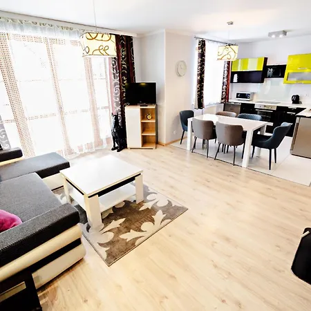 Wonder - Gorskie Na Osiedlu Dozorowanym, Z Kominkami I Placem Zabaw